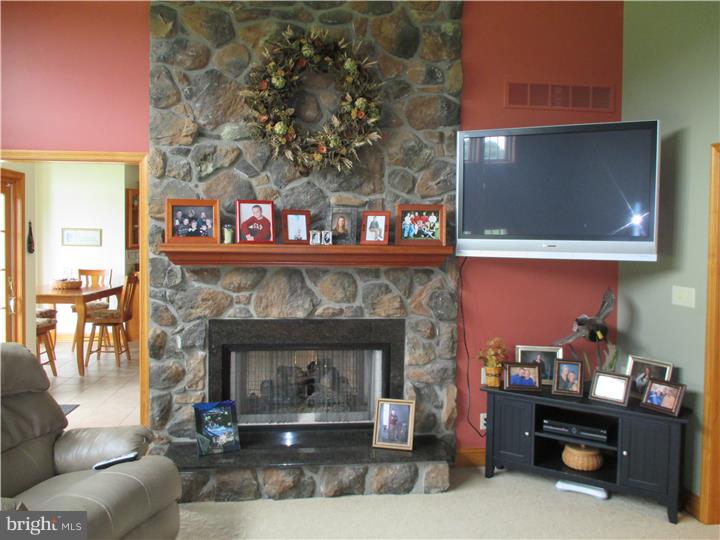 127 Fort Mott Road Pennsville, NJ 08070 - Photo 6 of 25 Great Room