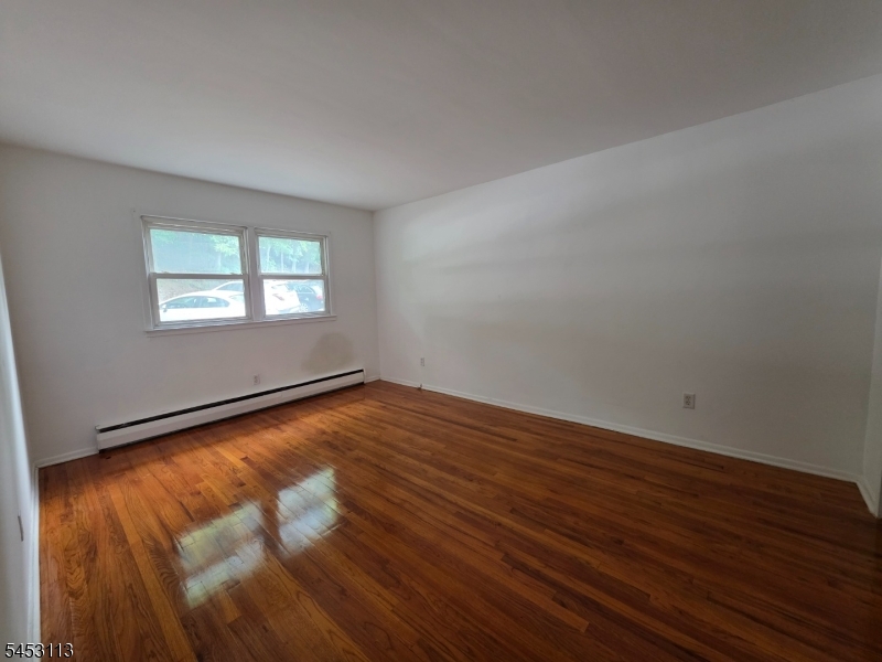 87 Elm Road Caldwell, NJ 07006 - Photo 11 of 15 Gallery Image 11