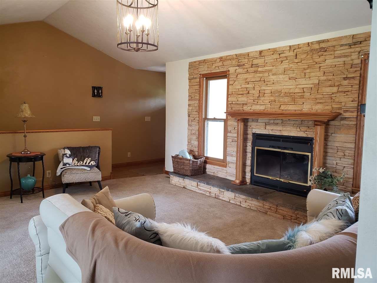 7113 Talbot Road Geneseo, IL 61254 - Photo 5 of 17 Gallery Image 5