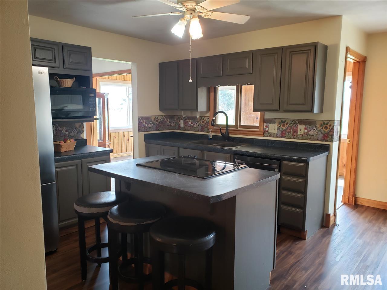 7113 Talbot Road Geneseo, IL 61254 - Photo 6 of 17 Gallery Image 6