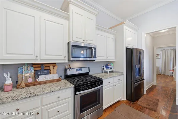 $305,500 | 208 Buttonwood Lane, Canton, MS 39046