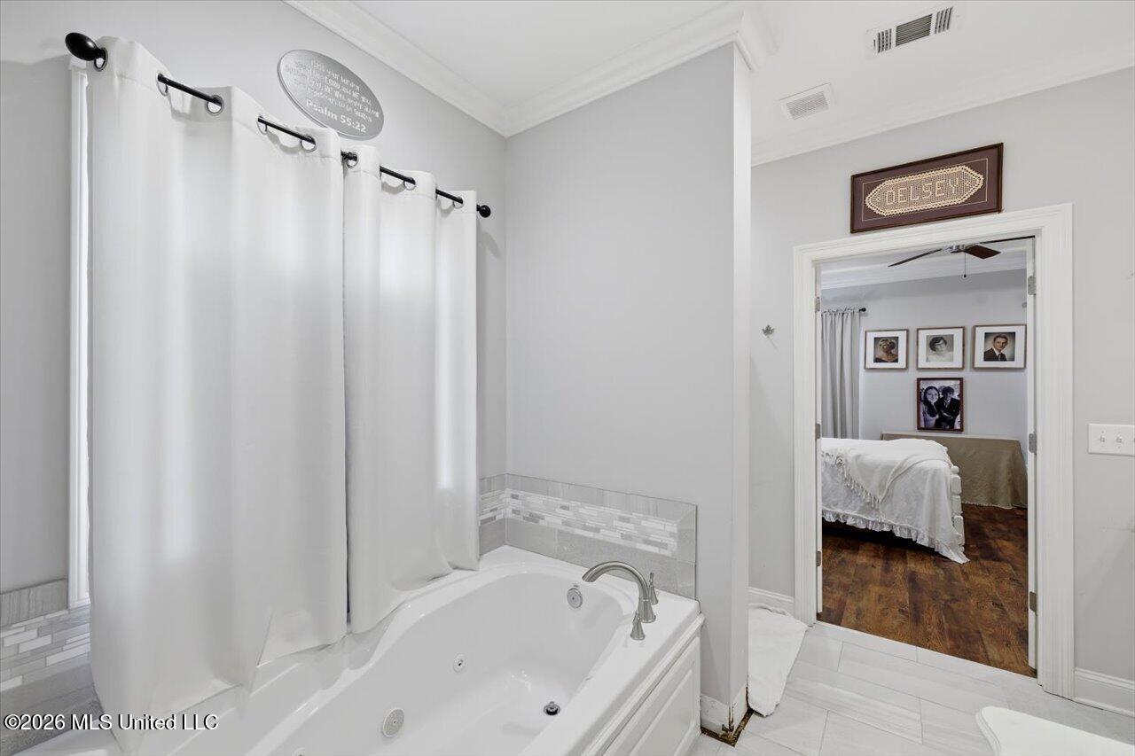 208 Buttonwood Lane Canton, MS 39046 - Photo 24 of 35 24-208 Buttonwood Way _ Home Tours MS