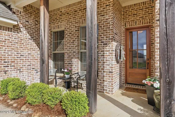 $305,500 | 208 Buttonwood Lane, Canton, MS 39046