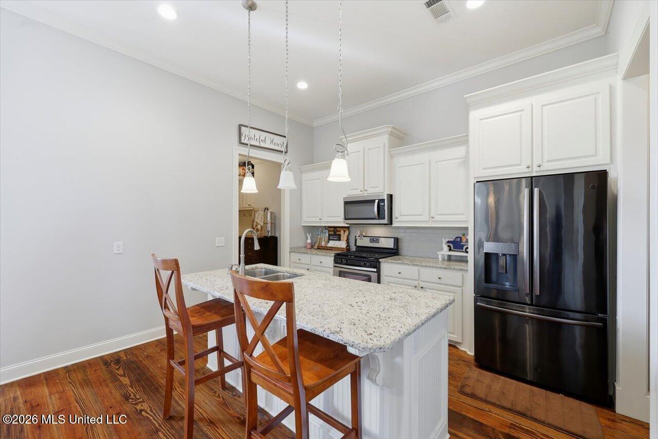 208 Buttonwood Lane Canton, MS 39046 - Photo 8 of 35 10-208 Buttonwood Way _ Home Tours MS