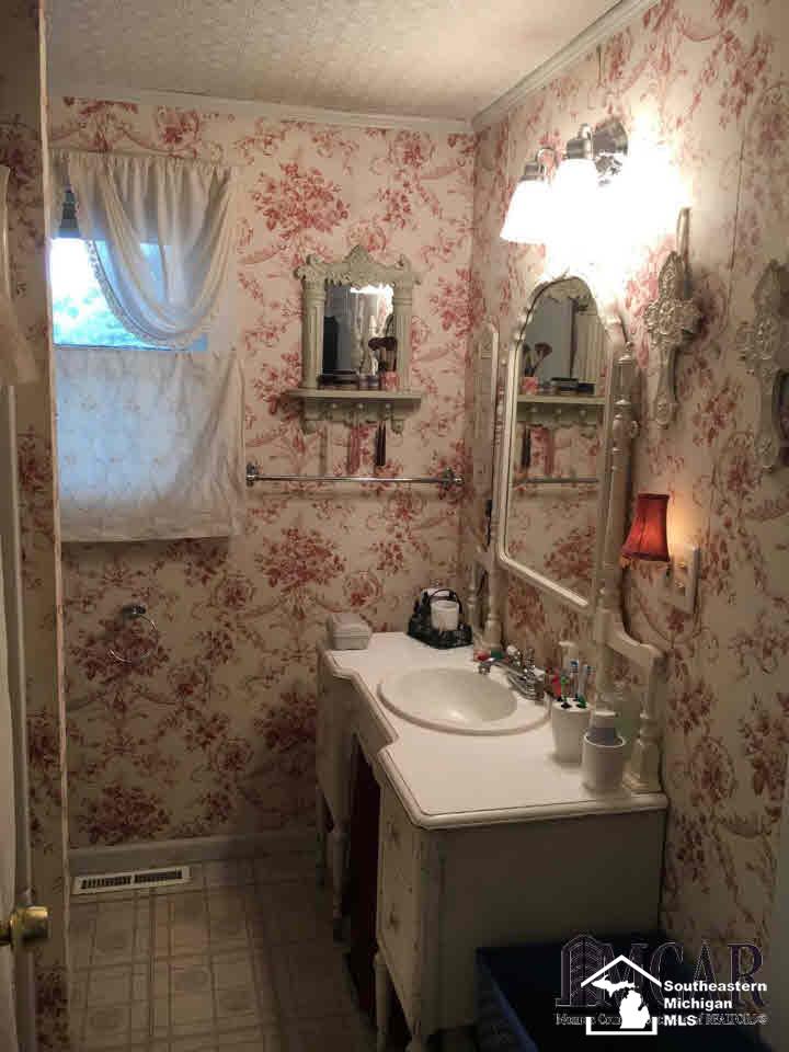 5009 West Dunbar Road Monroe, MI 48161 - Photo 23 of 36 Gallery Image 23