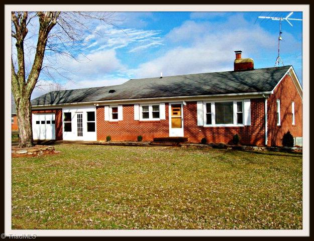 540 Purlear Road Purlear, NC 28665 - Photo 1 of 1 Main View