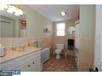 4580 Steuben Road Bethlehem, PA 18020 - Photo 10 of 12 Bathroom