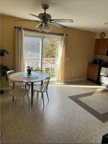 $4,000 | 17 Metacomet Street, Portsmouth, RI 02871