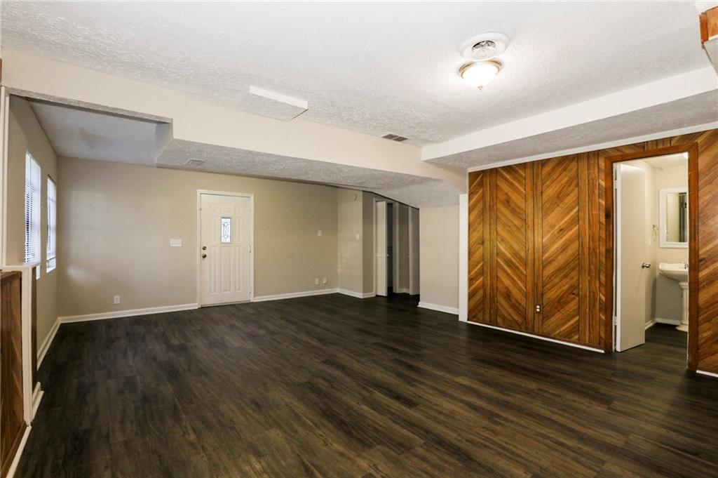 4515 Doral Drive Southwest Atlanta, GA 30331 - Photo 6 of 18