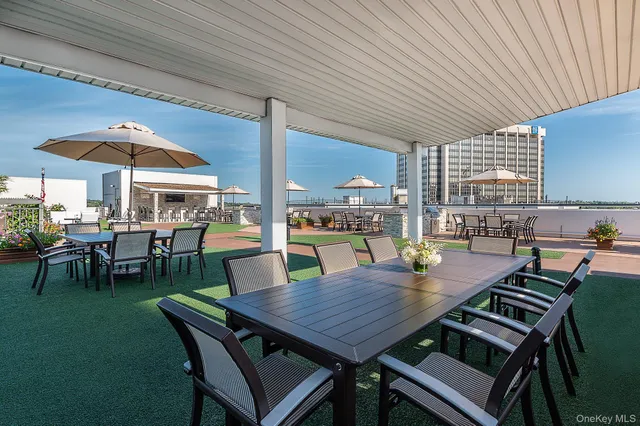 $835,000 | 10 City Place, Unit 22G, White Plains, NY 10601