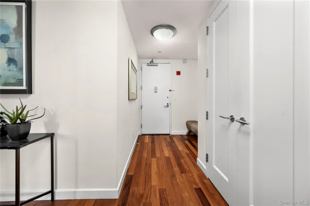 $835,000 | 10 City Place, Unit 22G, White Plains, NY 10601