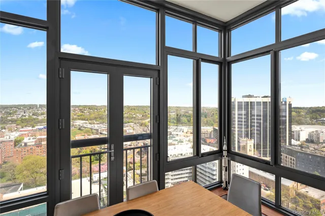 $835,000 | 10 City Place, Unit 22G, White Plains, NY 10601