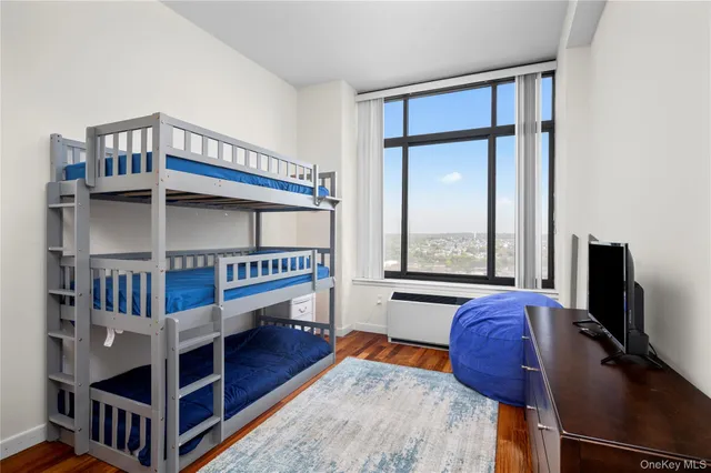 $835,000 | 10 City Place, Unit 22G, White Plains, NY 10601