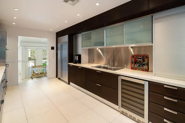 $3,499,000 | 5907 Riviera Drive, Coral Gables, FL 33146