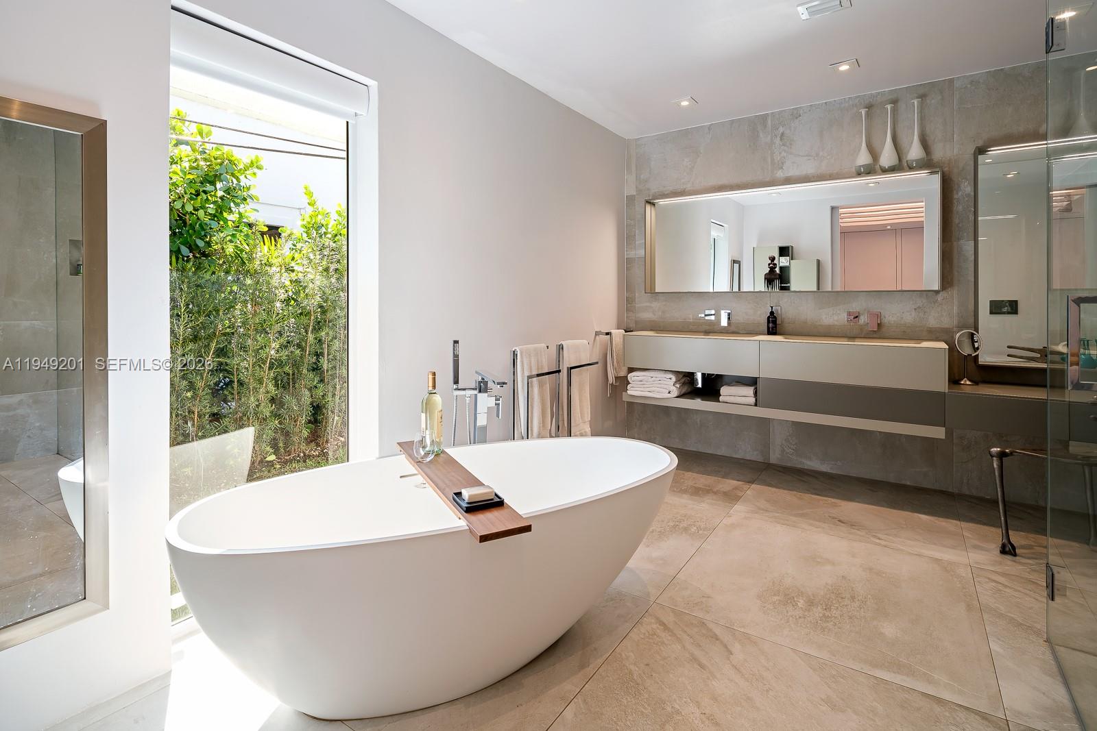 5907 Riviera Drive Coral Gables, FL 33146 - Photo 23 of 49