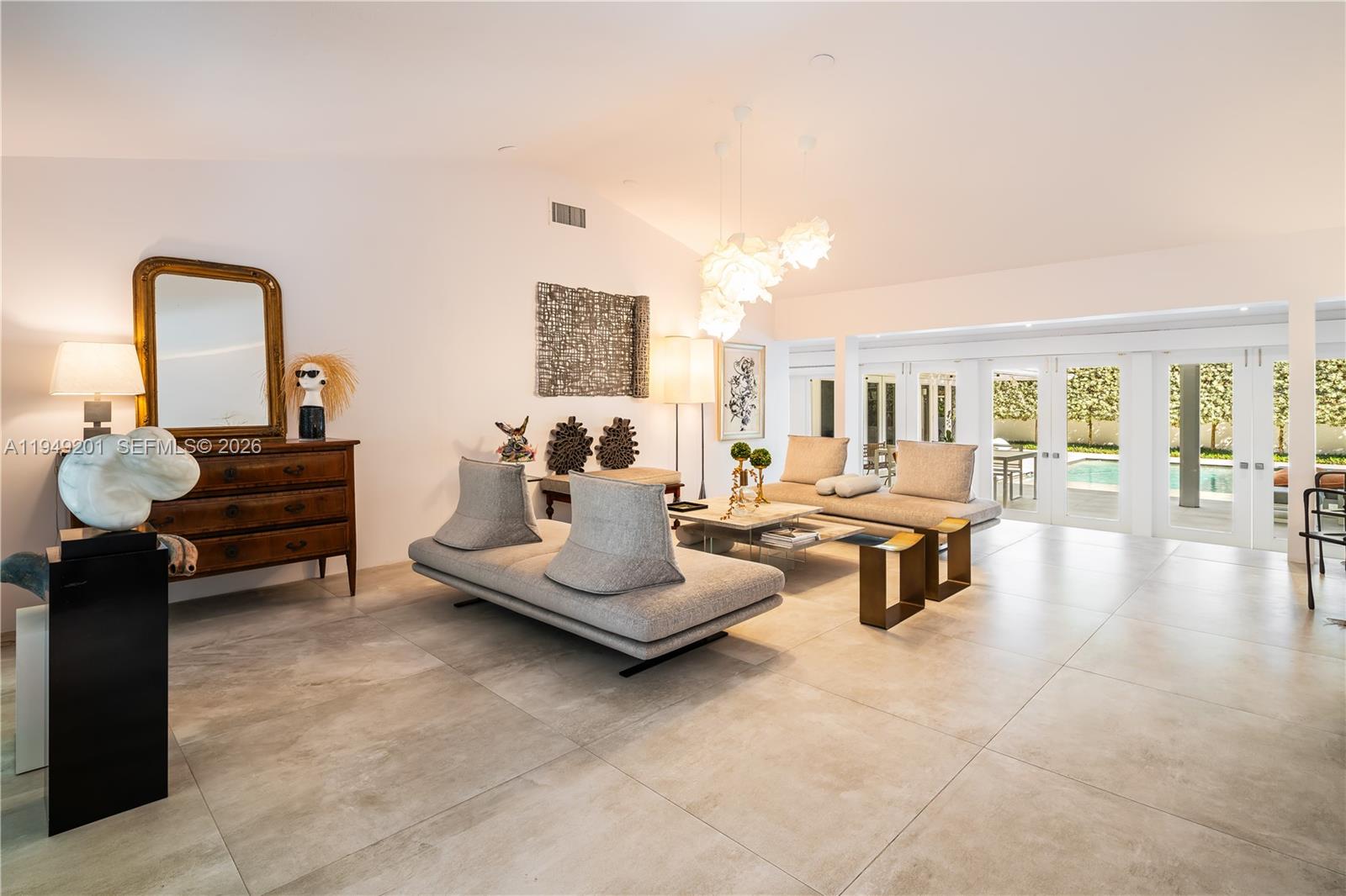 5907 Riviera Drive Coral Gables, FL 33146 - Photo 4 of 43