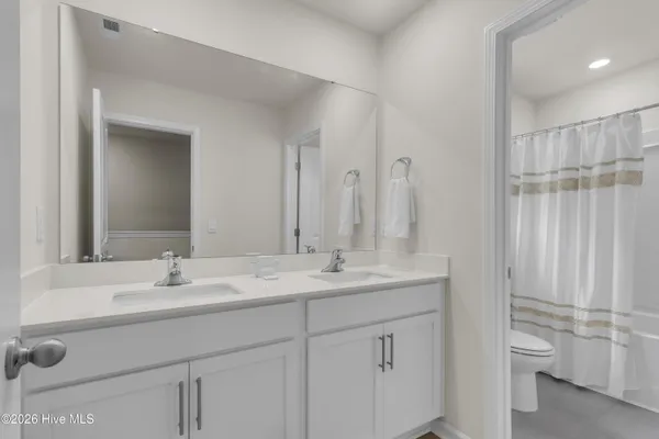 $2,355 | 1015 Spivey Circle, New Bern, NC 28562
