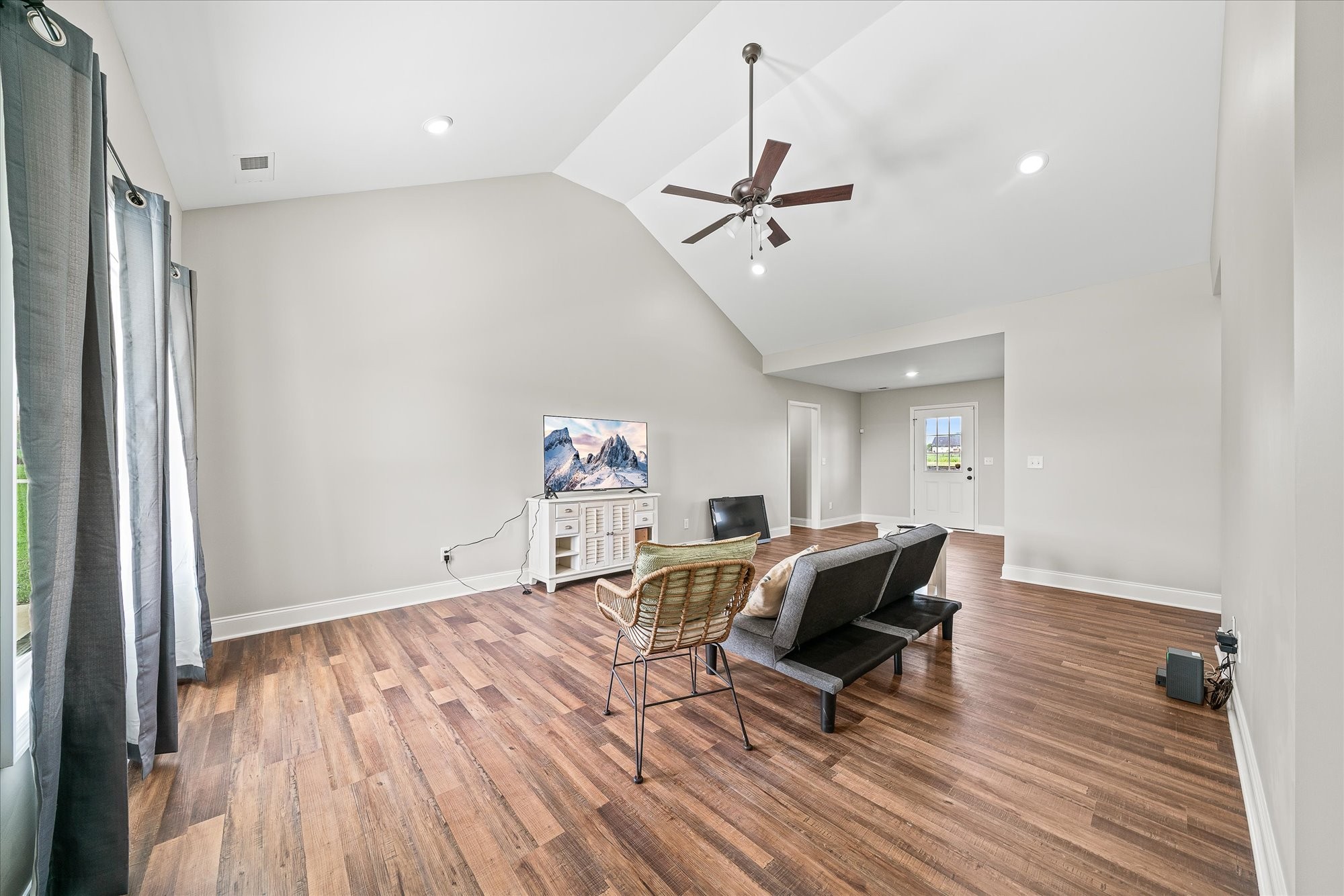 1200 Duck Pond Road Sparta, TN 38583 - Photo 8 of 36