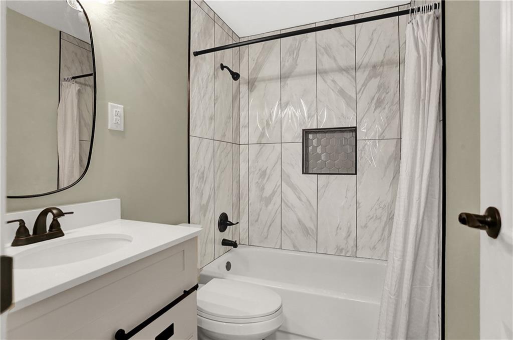 1531 Churchill Road Franklin, IN 46131 - Photo 14 of 22 Gallery Image 14