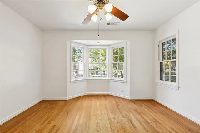 $550,000 | 926 Salmon Drive, Dallas, TX 75208