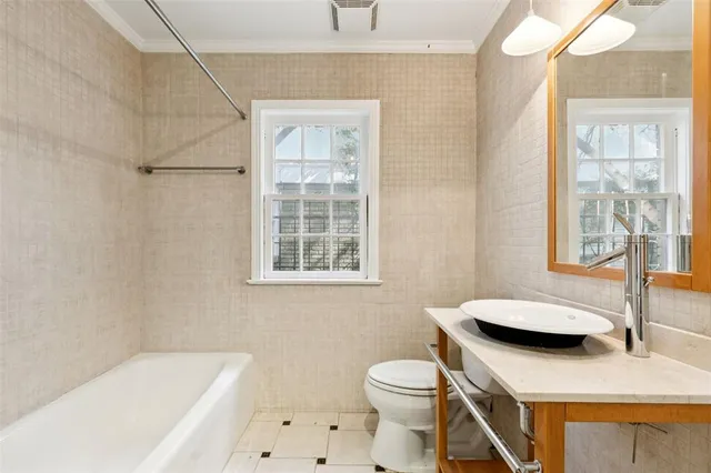 $550,000 | 926 Salmon Drive, Dallas, TX 75208