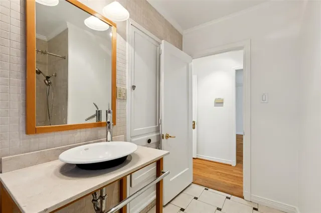 $550,000 | 926 Salmon Drive, Dallas, TX 75208