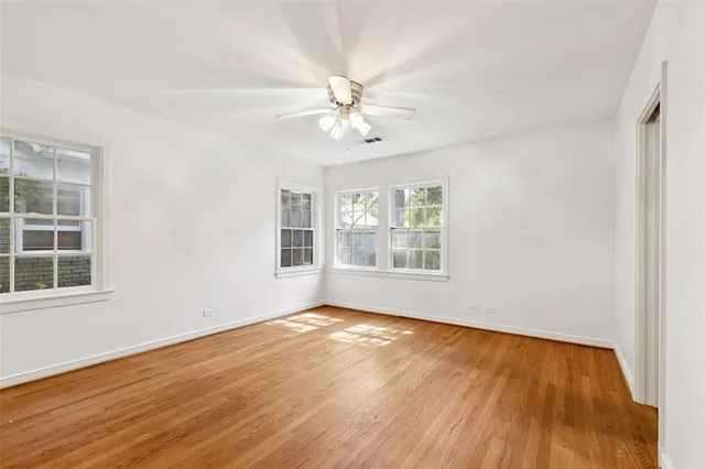 $550,000 | 926 Salmon Drive, Dallas, TX 75208