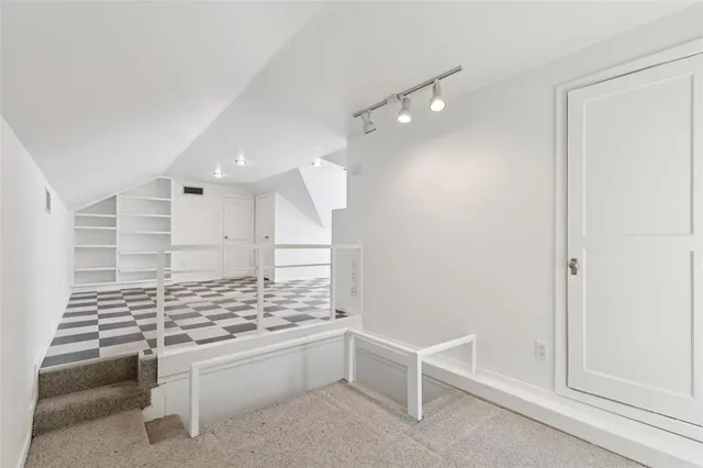 $550,000 | 926 Salmon Drive, Dallas, TX 75208