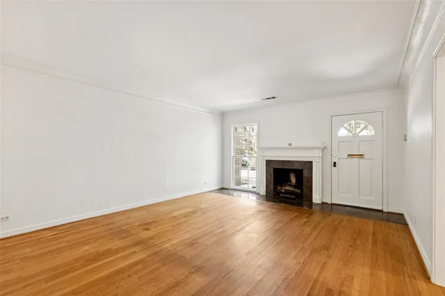 $550,000 | 926 Salmon Drive, Dallas, TX 75208