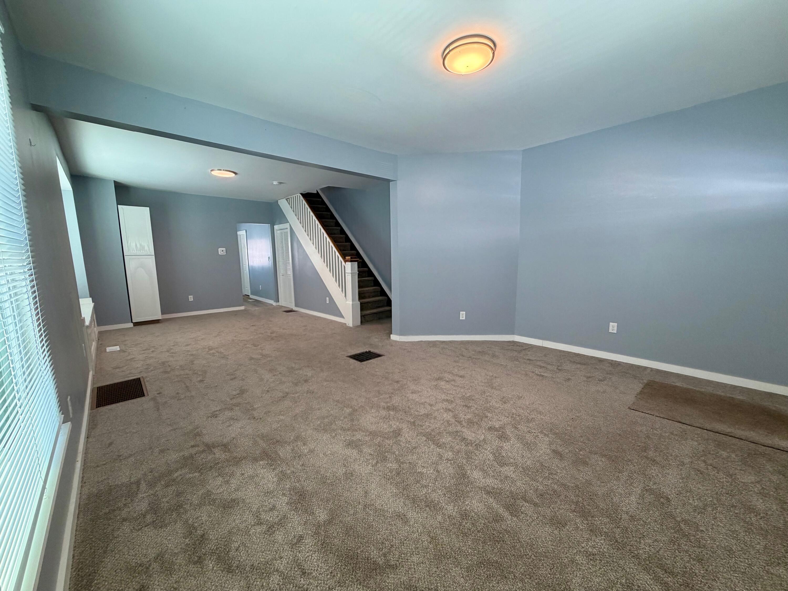 469 East Cecil Street Springfield, OH 45503 - Photo 11 of 21
