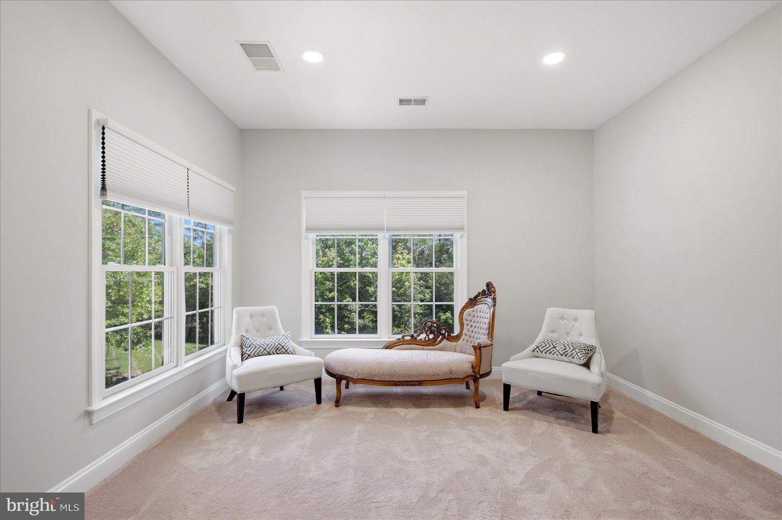 42886 Iron Bit Place Chantilly, VA 20152 - Photo 30 of 60