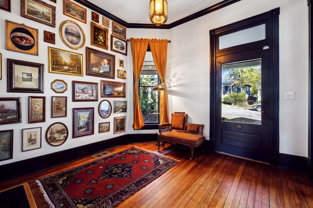 a bench sitting in front of a building