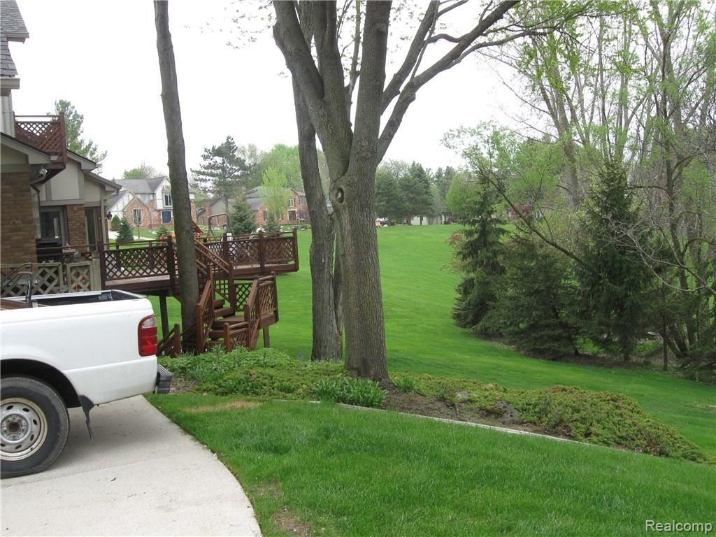 2437 Munster Road Rochester, MI 48309 - Photo 44 of 47 munster dr 046.JPG