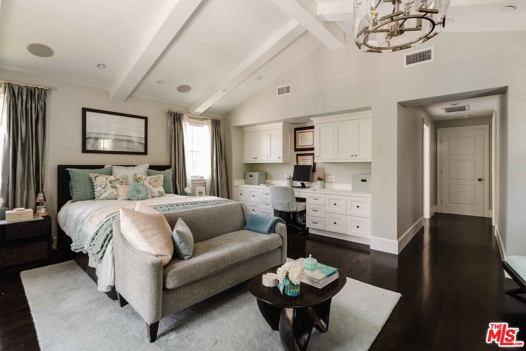 356 East Rustic Road Santa Monica, CA 90402 - Photo 15 of 28 Gallery Image 15
