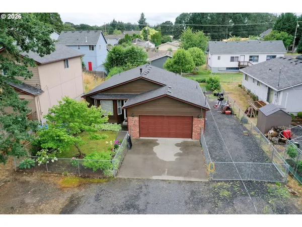 $439,000 | 355 South 13th Street, St. Helens, OR 97051