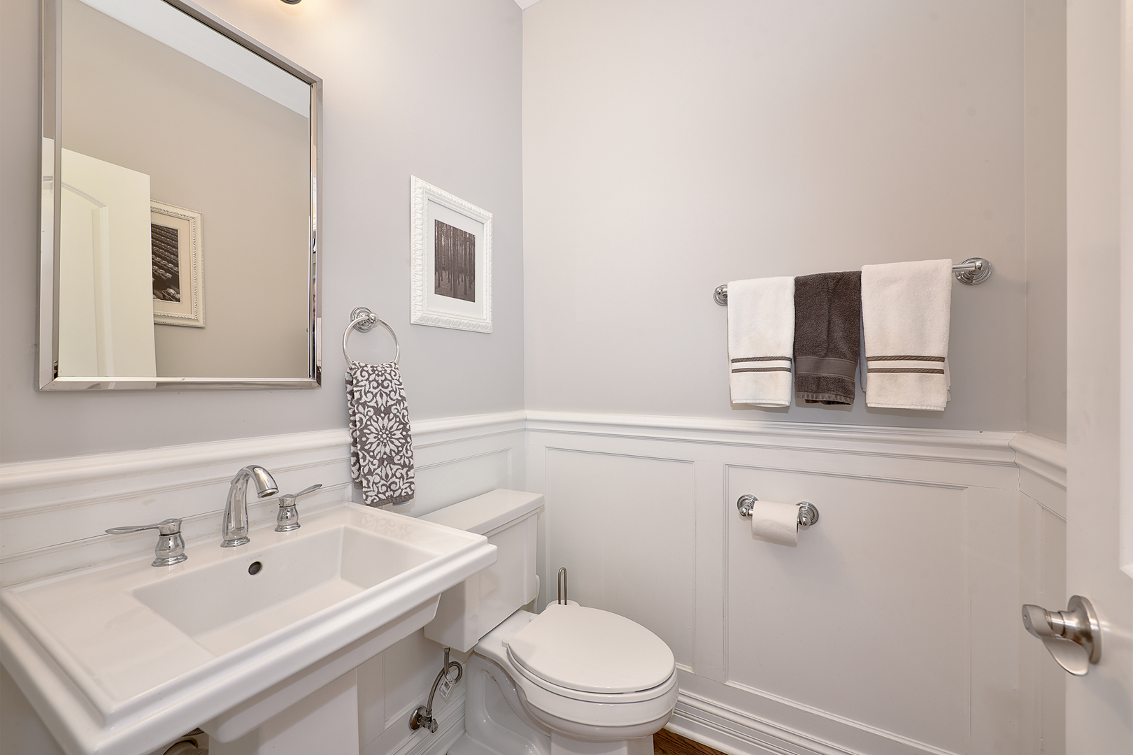 1481 Winnetka Street Palatine, IL 60067 - Photo 15 of 33