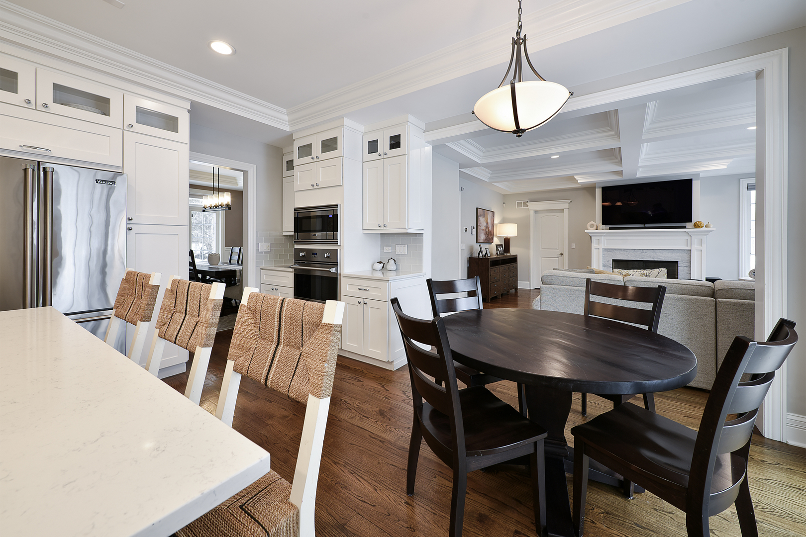 1481 Winnetka Street Palatine, IL 60067 - Photo 8 of 33