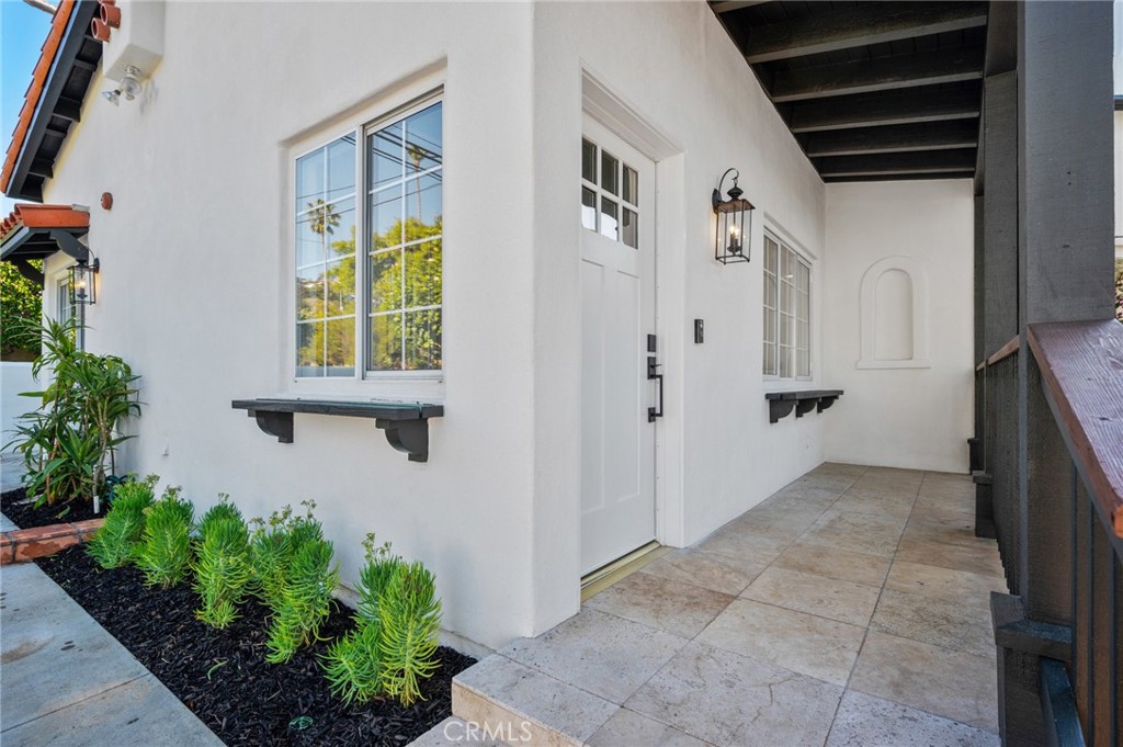 101 Esplanade San Clemente, CA 92672 - Photo 4 of 39 a view of entryway with flower pots