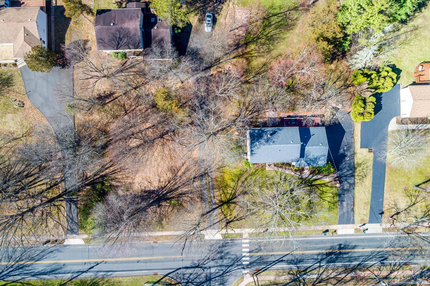 675 Country Club Road Bridgewater, NJ 08807 - Photo 8 of 58