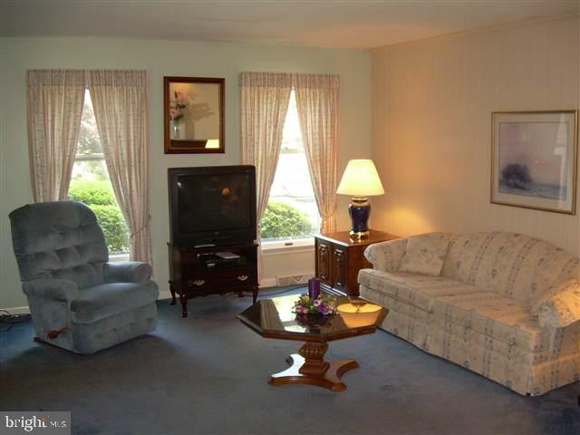 4475 Nantucket Road Harrisburg, PA 17112 - Photo 6 of 12 Gallery Image 6
