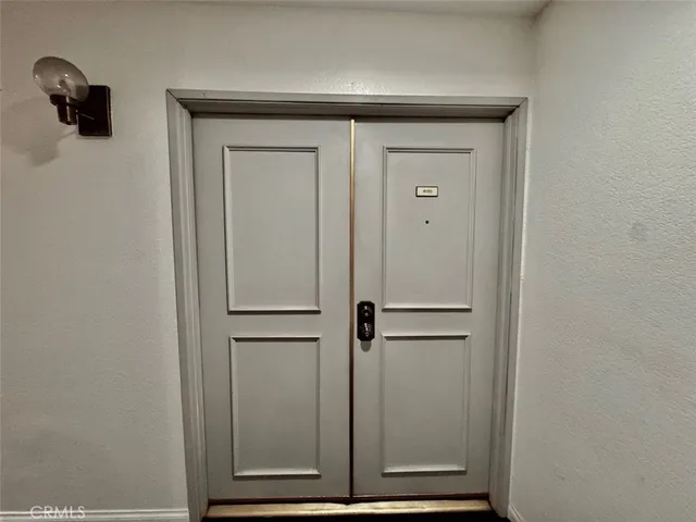 $2,700 | 225 North Rose Street, Unit 410, Burbank, CA 91505