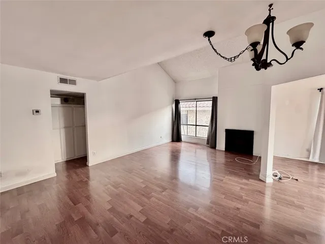 $2,700 | 225 North Rose Street, Unit 410, Burbank, CA 91505