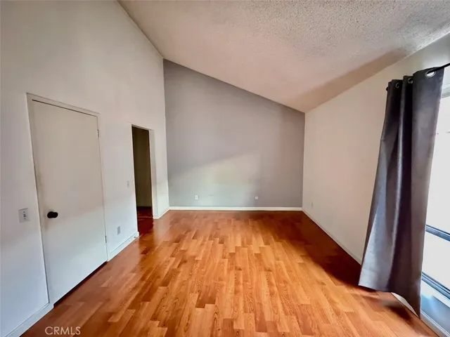 $2,700 | 225 North Rose Street, Unit 410, Burbank, CA 91505