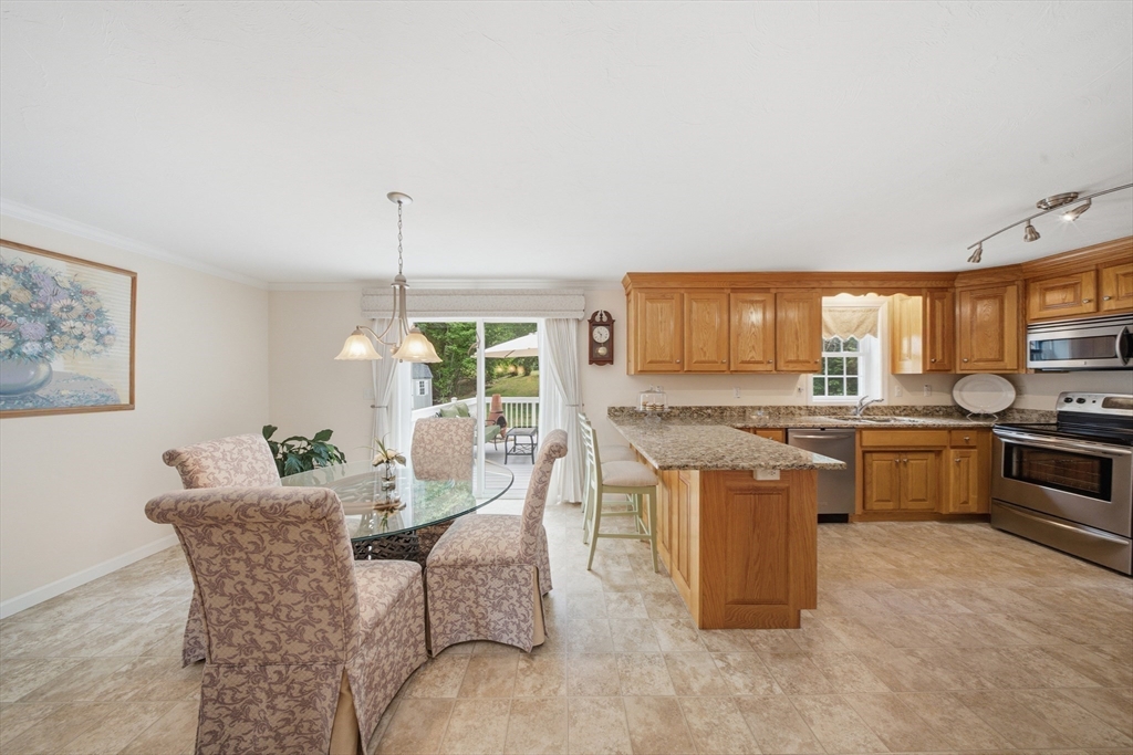 125 Carruth Road Templeton, MA 01468 - Photo 9 of 31