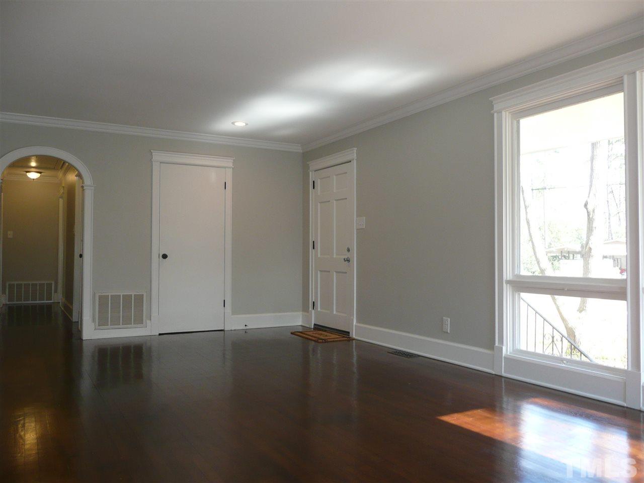 3617 Swann Street Raleigh, NC 27612 - Photo 5 of 25 Gallery Image 5