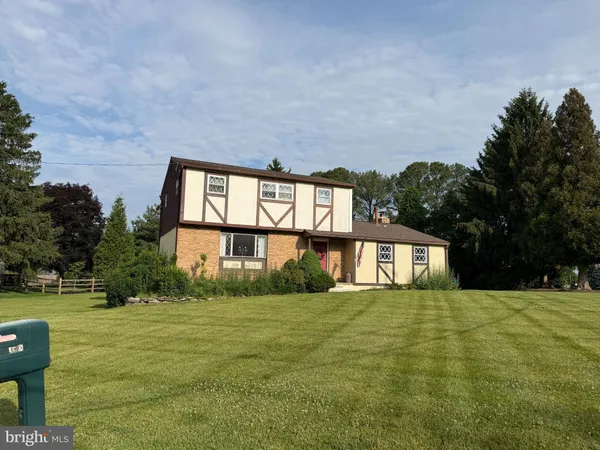$650,000 | 183 Cardinal Road, Chalfont, PA 18914