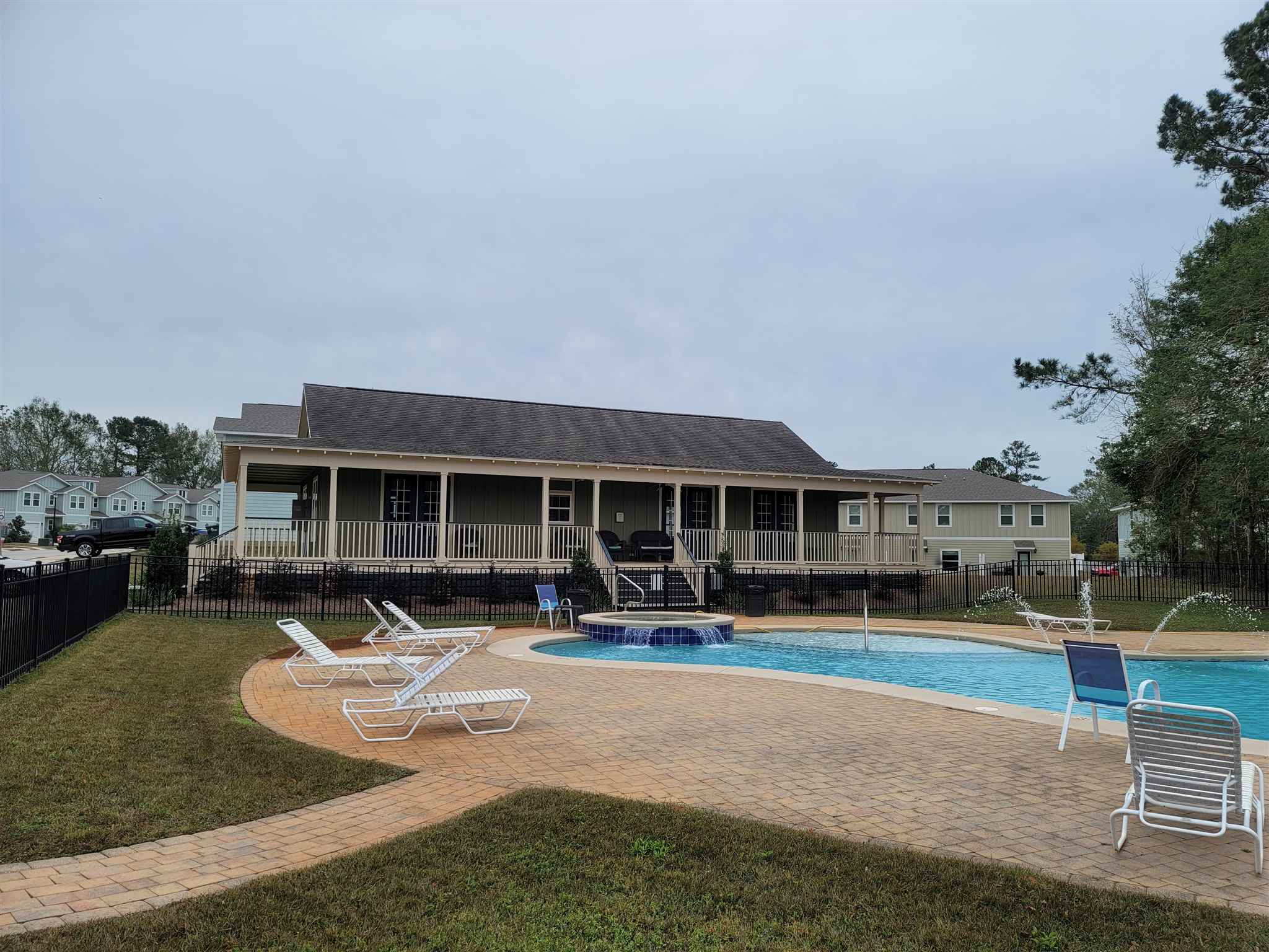 25806 Pollard Road, Unit 9 Daphne, AL 36526 - Photo 3 of 4