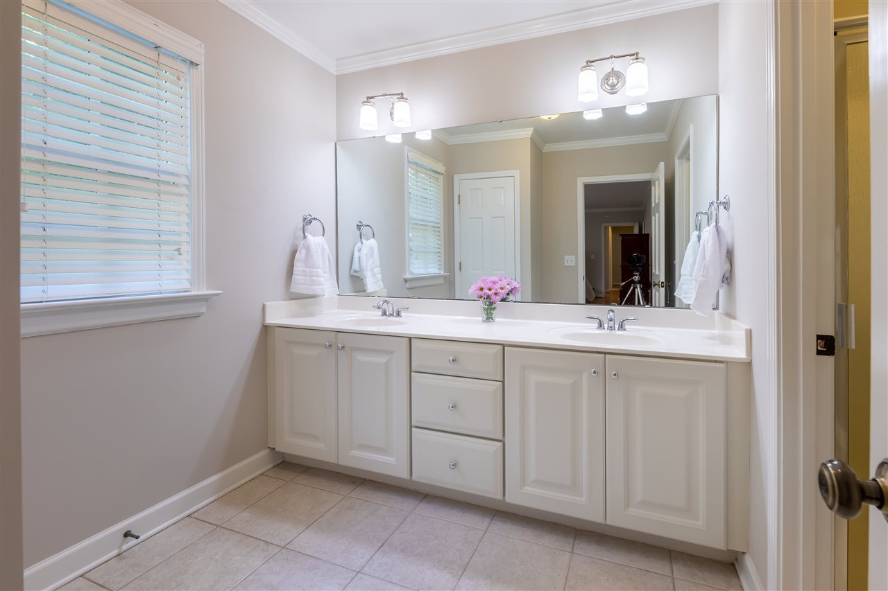 914 Canterbury Road Raleigh, NC 27607 - Photo 14 of 29 Photo 14
