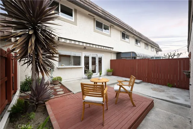 $775,000 | 13981 Berkenham Walk, Westminster, CA 92683