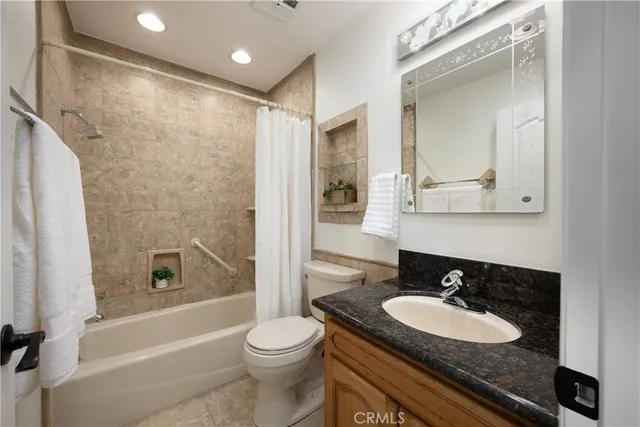 $775,000 | 13981 Berkenham Walk, Westminster, CA 92683